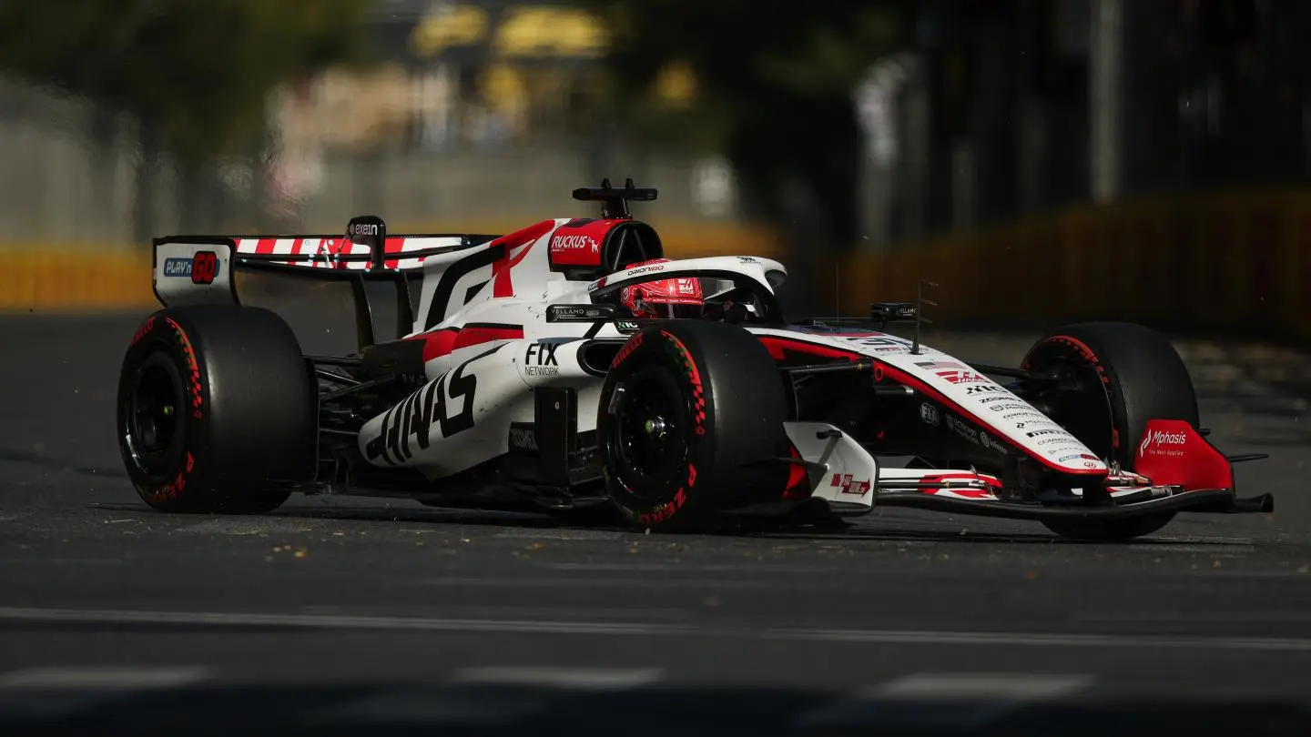 Ocon deja Haas tras 18 meses decepcionantes y abre la guerra por su asiento en 2027