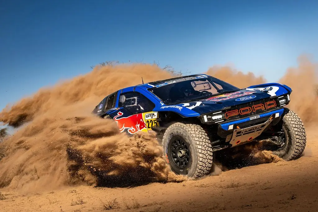 Ford, coche oficial de MADRING, tiene la Fan Zone y la guía definitiva para vivir el GP de F1 y no perderse nada 2 Motor16 Ford Raptor T1+
