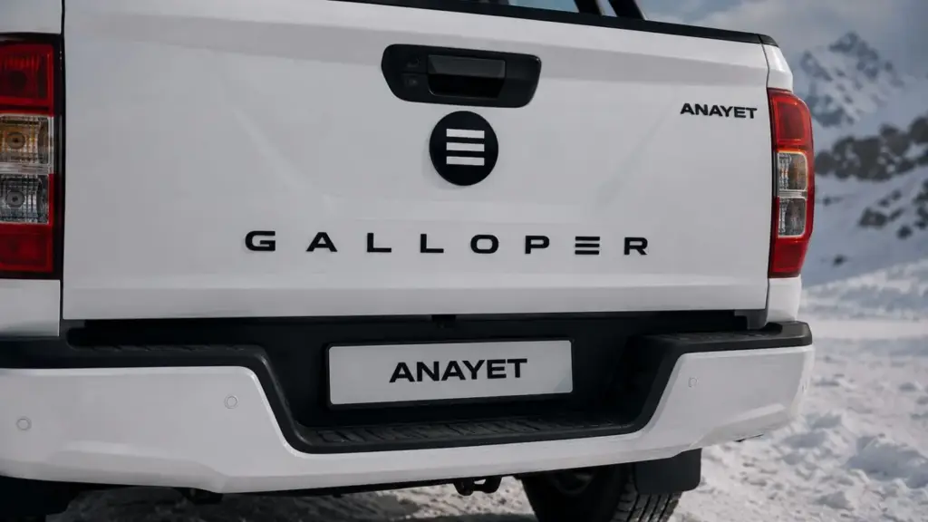 Galloper Gredos y Galloper Anayet: Dos 4x4 chinos “rebautizados” para España 16 Motor16 galloper anayet 9 Motor16