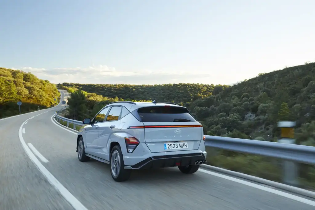 Hyundai Kona: 20 versiones, tres tecnologías y un solo SUV 29 Motor16 Hyundai Kona: 20 versiones, tres tecnologías y un solo SUV
