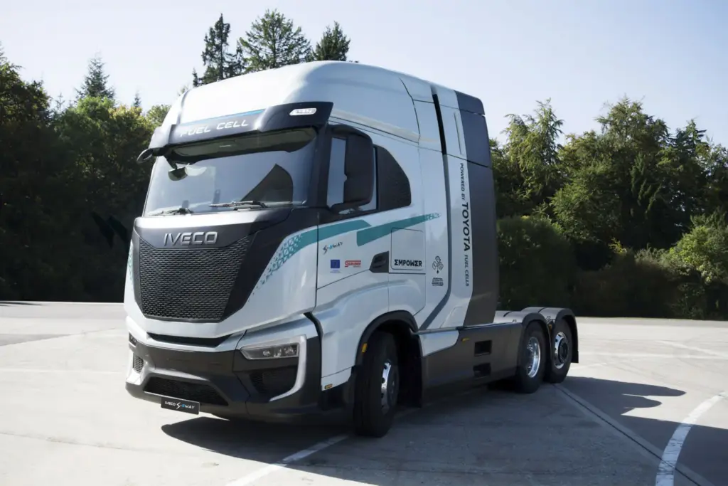 Toyota e IVECO desarrollarán camiones de hidrógeno con hasta 900 km de autonomía 2 Motor16 Camión de hidrógeno común de Toyota e IVECO