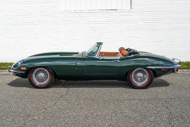 El Jaguar E-type Series II Roadster de 1970 con premios JCNA vuelve a subasta