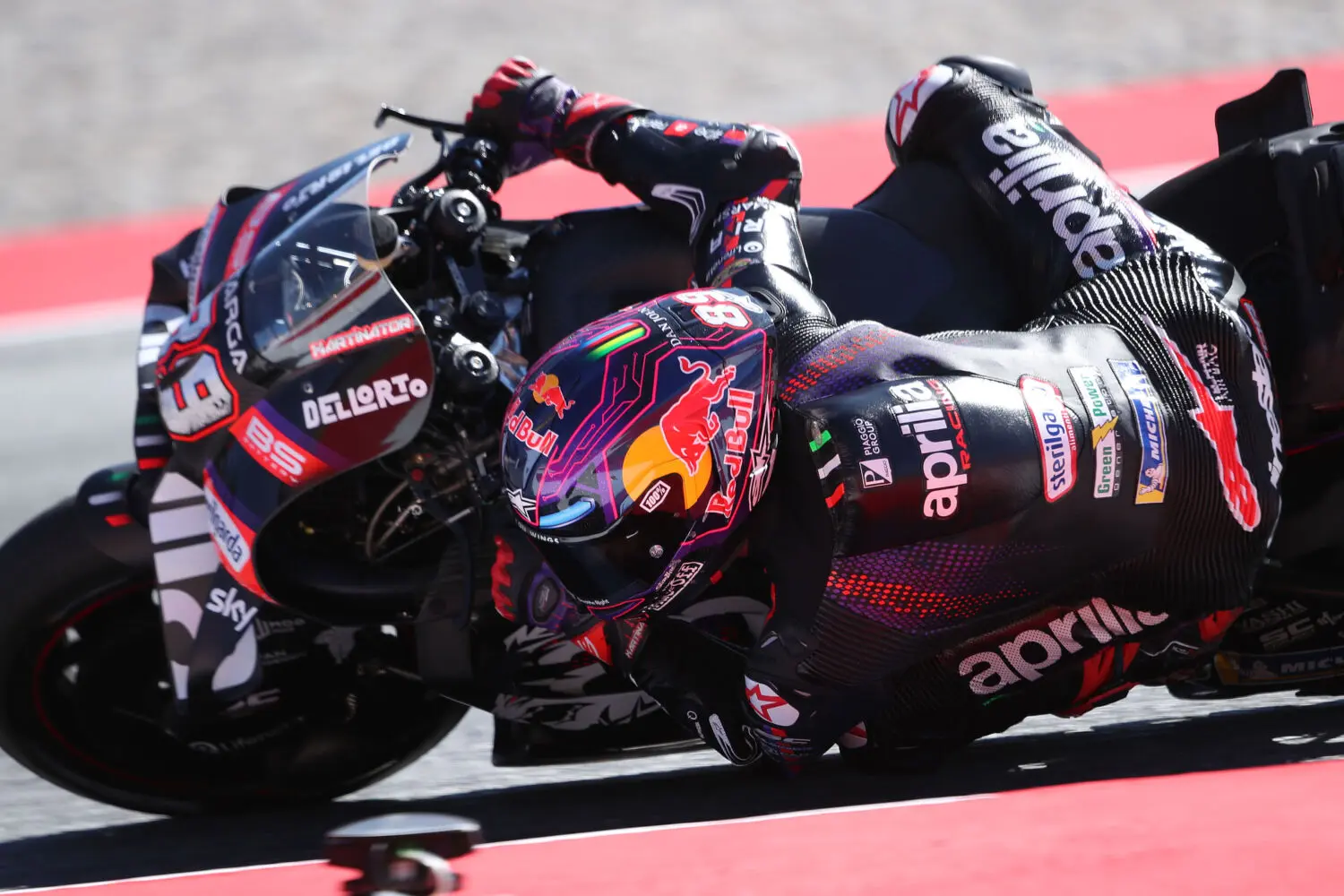 Jorge Martín revela el síndrome compartimental que sufrió en Misano y estudia pasar por el quirófano
