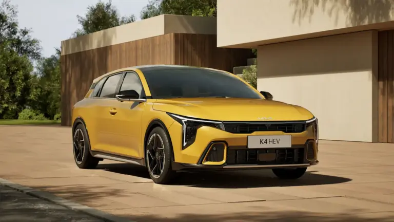 Kia K4 Hybrid: el compacto que amplía la apuesta híbrida de la marca en Europa