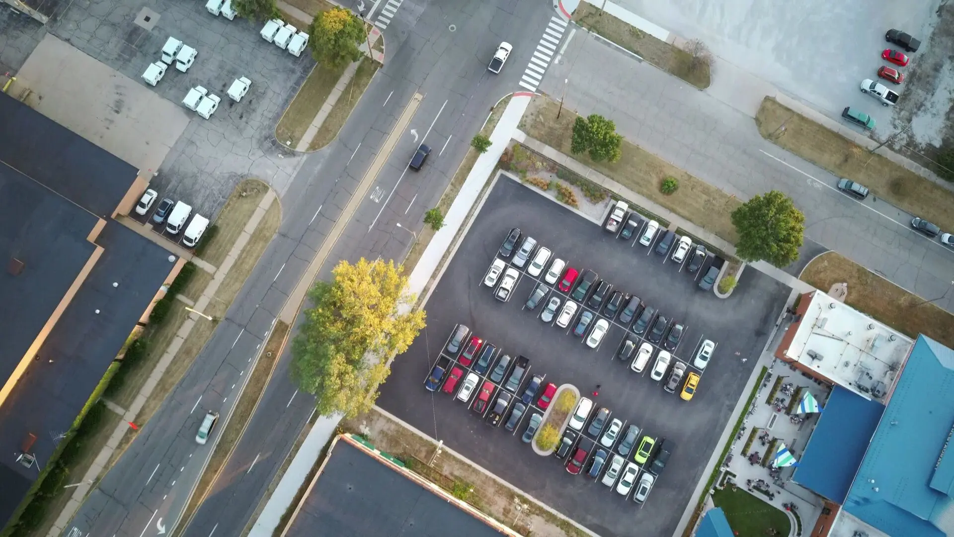 La 'Ley Jay Leno' de California exime a los coches clásicos con motor modificado de la prueba de emisiones 1 Motor16 coches clásicos California emisiones