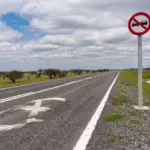 Adelantar ciclistas: la multa del RGC por no reducir 20 km/h desde el 1 de octubre