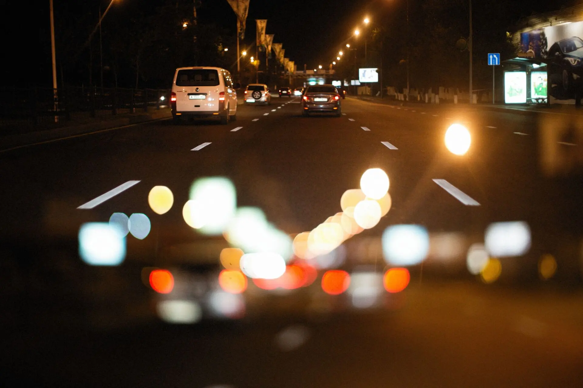La multa de 200 euros de la DGT por no encender las luces del carril reversible 1 Motor16 multa carril reversible