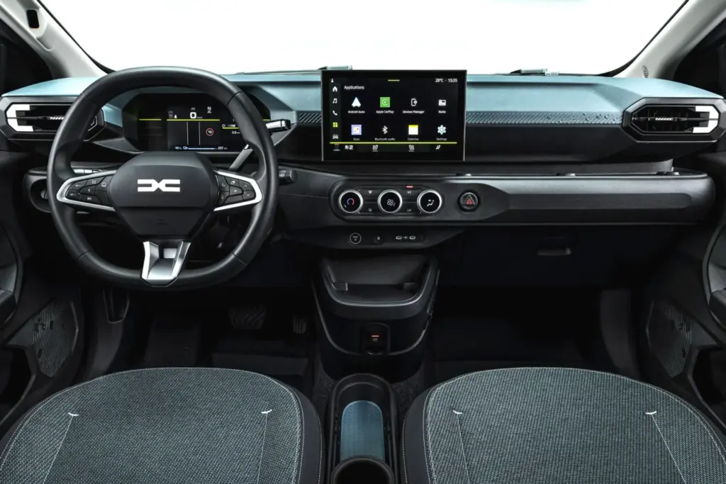 Primer contacto con el nuevo Dacia Spring: Un urbano eléctrico muy serio 3 Motor16 Primer contacto con el nuevo Dacia Spring: Un urbano eléctrico muy serio