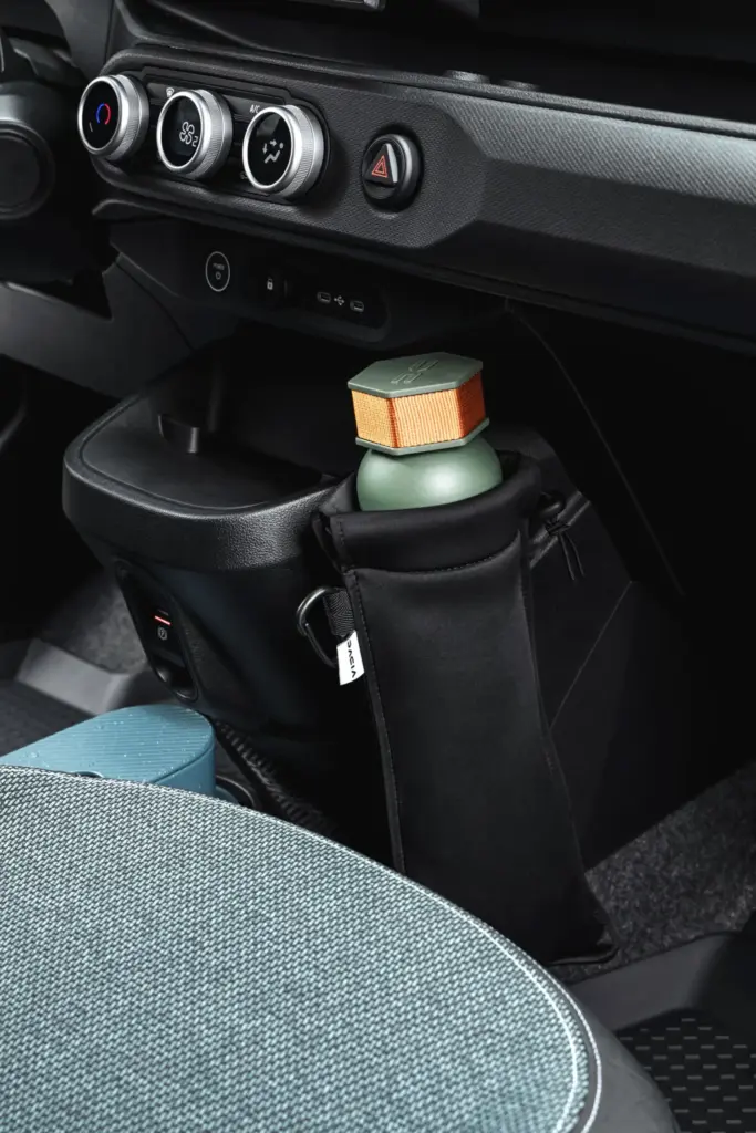 Primer contacto con el nuevo Dacia Spring: Un urbano eléctrico muy serio 32 Motor16 nuevo dacia spring 2027 55 Motor16