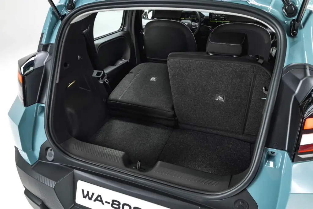 Primer contacto con el nuevo Dacia Spring: Un urbano eléctrico muy serio 13 Motor16 nuevo dacia spring 2027 78 Motor16