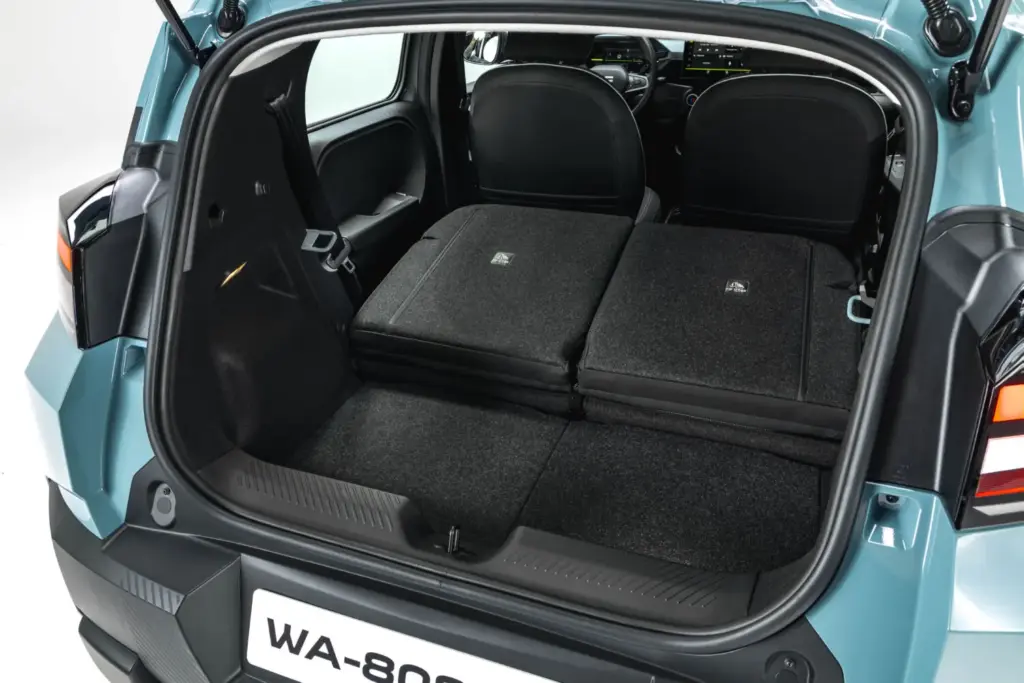 Primer contacto con el nuevo Dacia Spring: Un urbano eléctrico muy serio 12 Motor16 nuevo dacia spring 2027 79 Motor16