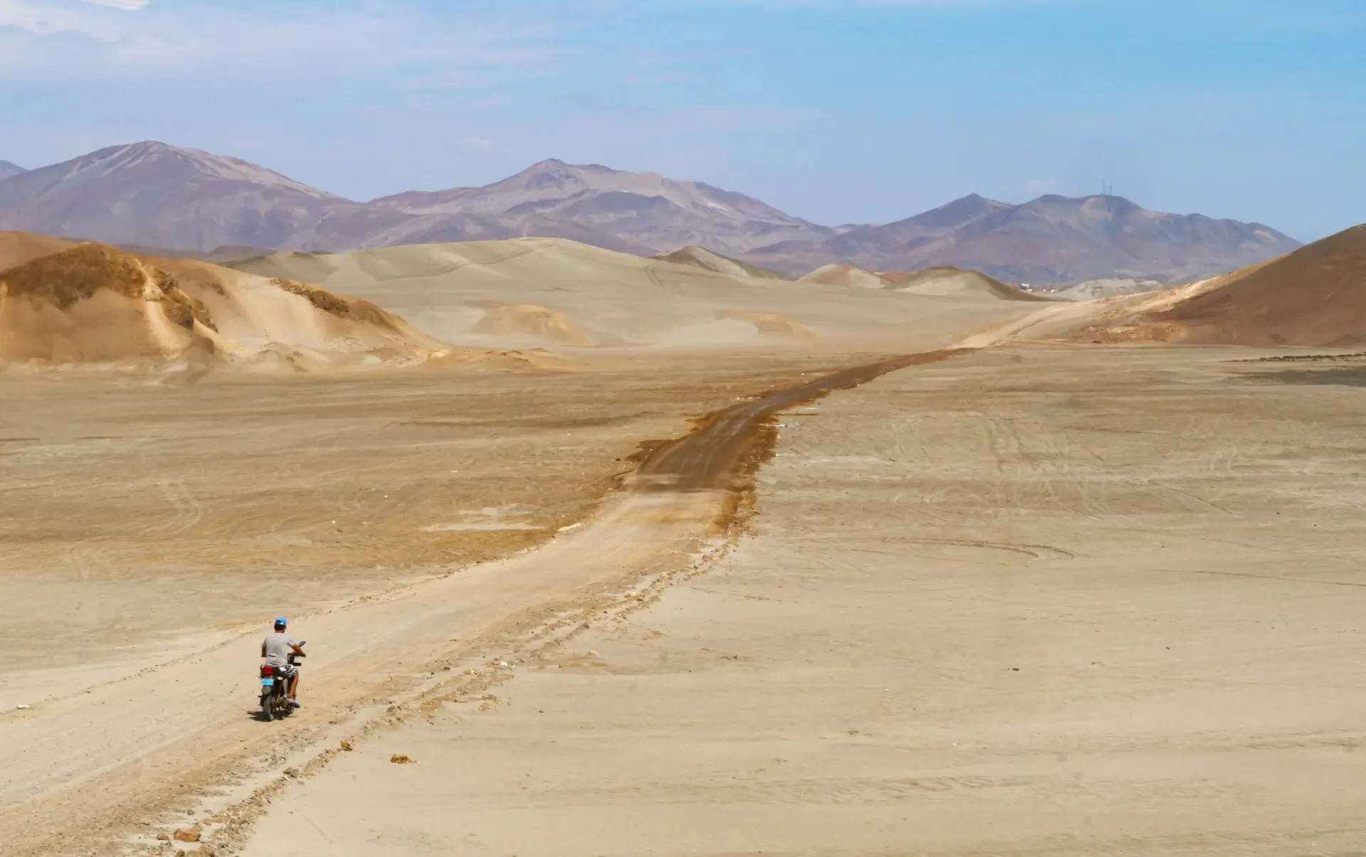 AEMET confirma 61 días de ola de calor: el calor extremo en moto altera reflejos e hidratación 1 Motor16 AEMET ola de calor 2026