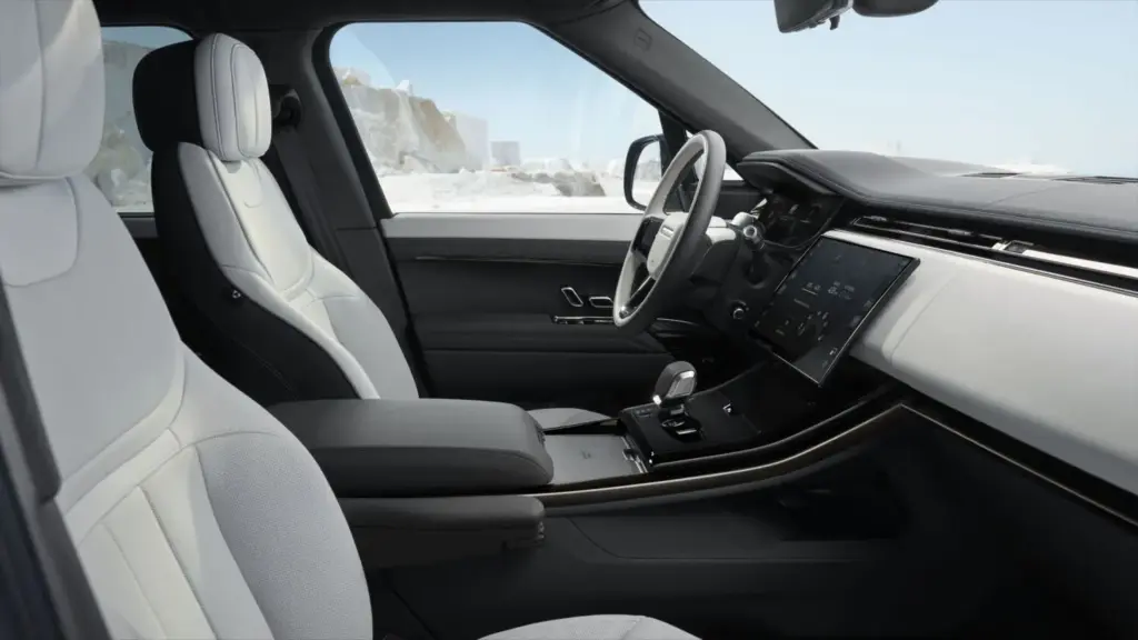 Primera prueba del Range Rover Sport Electric: 550 CV y 609 km 27 Motor16 range rover sport electric interior 4 Motor16