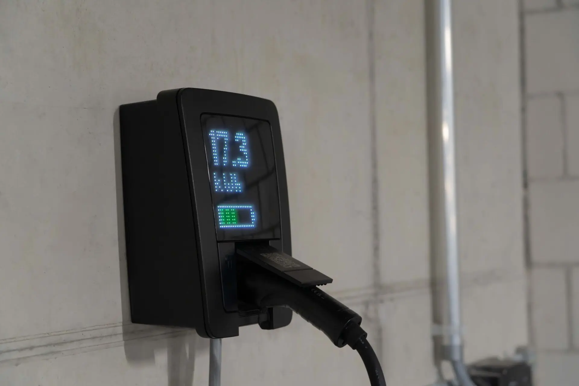Recargar coche eléctrico en EE UU: la factura de 385 euros que pagó un conductor de alquiler en un concesionario 1 Motor16 alquilar eléctrico Estados Unidos