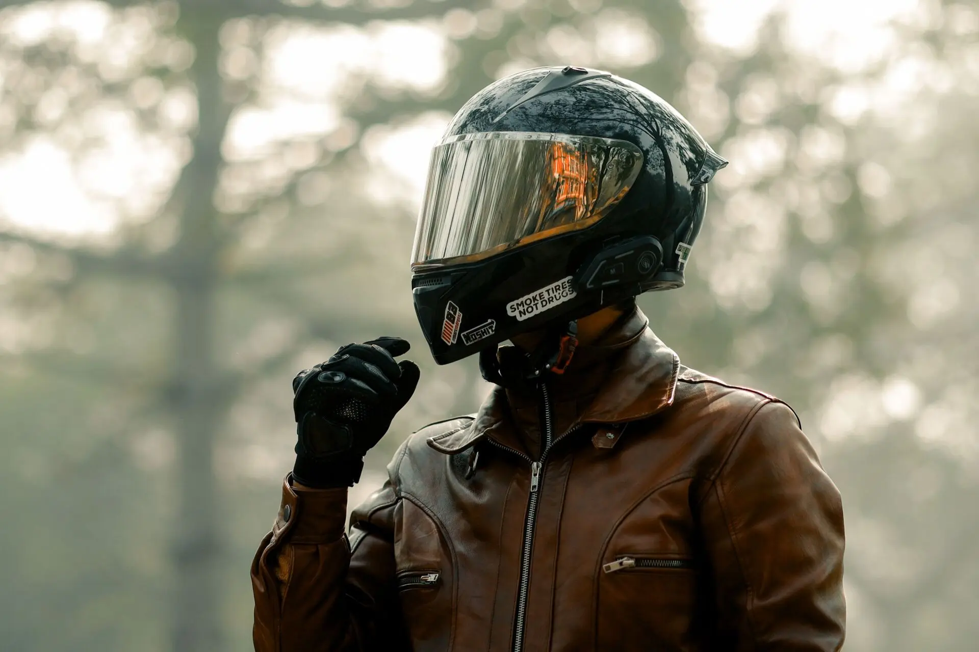 tecnología casco moto