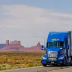 Tesla inicia las entregas de cliente de su camión eléctrico Semi en EE UU con un objetivo de 50.000 al año