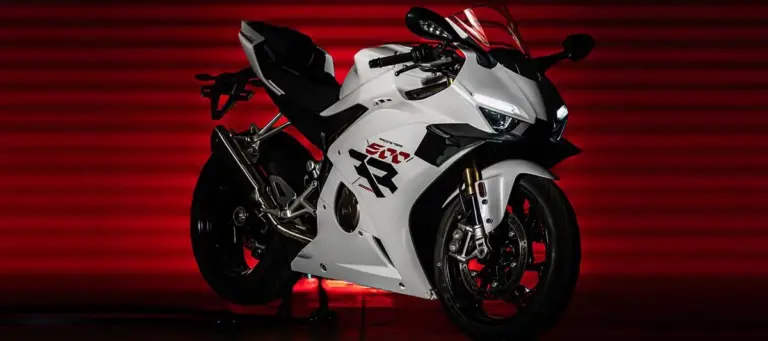 Por qué la ZXMoto 500RR ya es una realidad en Europa: 500 cc, 4 cilindros y 84 CV para destronar a las japonesas
