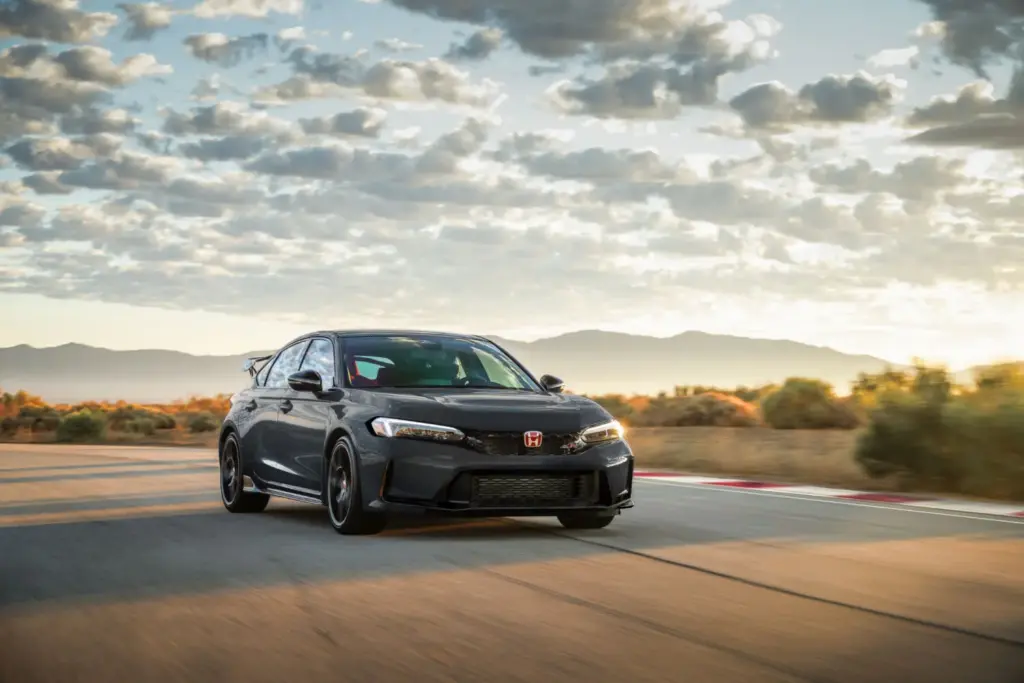 Aquí no lo volveremos a ver, pero en EE. UU. le hacen una actualización 4 Motor16 01 2027 Honda Civic Type R 1 Motor16