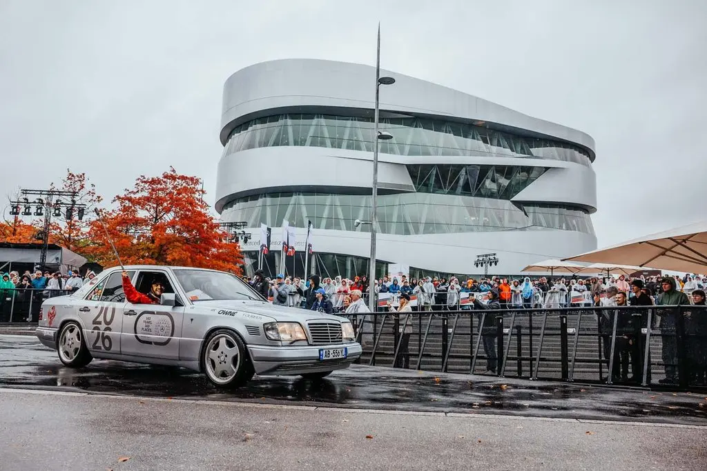 Los 3 Mercedes-Benz Clase S que han dado la vuelta al mundo para celebrar los 140 años de la marca ya están en casa 5 Motor16 Mercedes-Benz 140 años