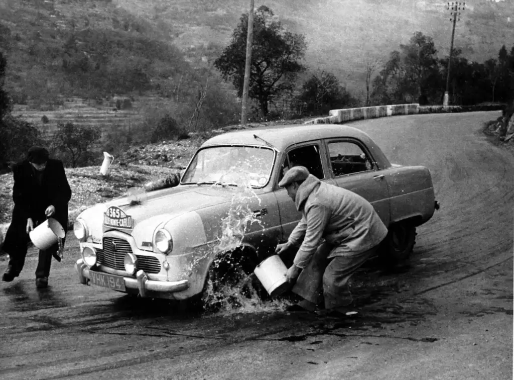 Ford recupera su ADN de rally para definir el futuro de sus coches en Europa 6 Motor16 1953 Gatsonides Monte Zephyr Six HR Motor16