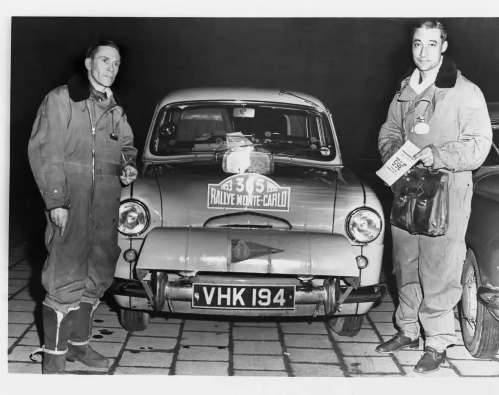 Ford recupera su ADN de rally para definir el futuro de sus coches en Europa 7 Motor16 1953 UK Monte Carlo Rallye winning Zephyr drivers Motor16