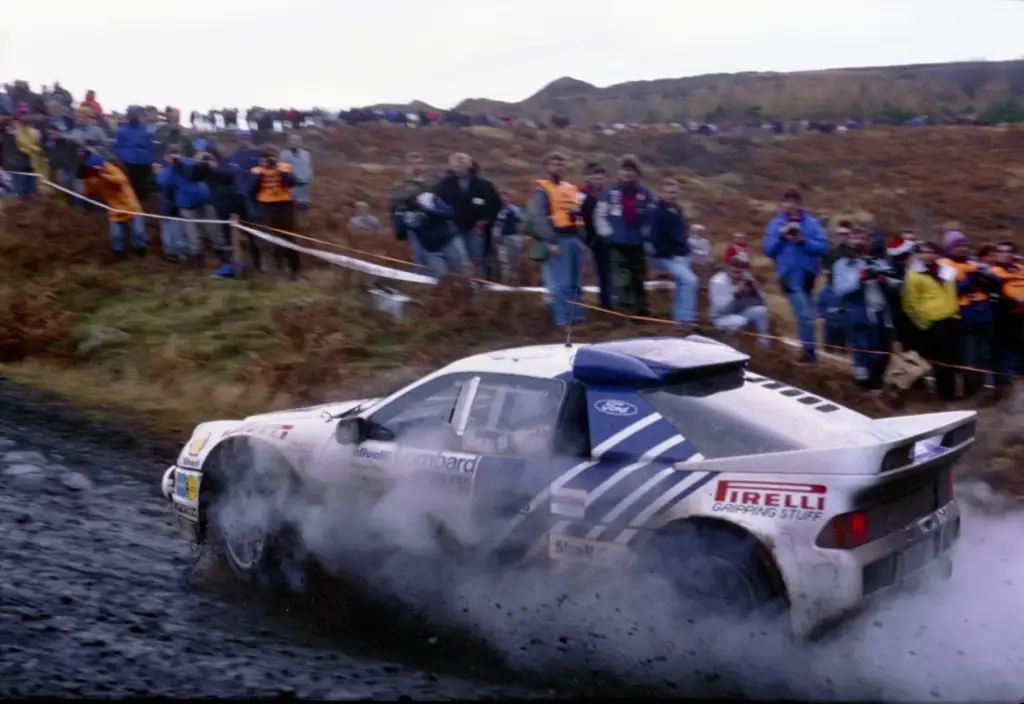 Ford recupera su ADN de rally para definir el futuro de sus coches en Europa 3 Motor16 1986 RS 200 RAC Rally 1986 964002 Motor16
