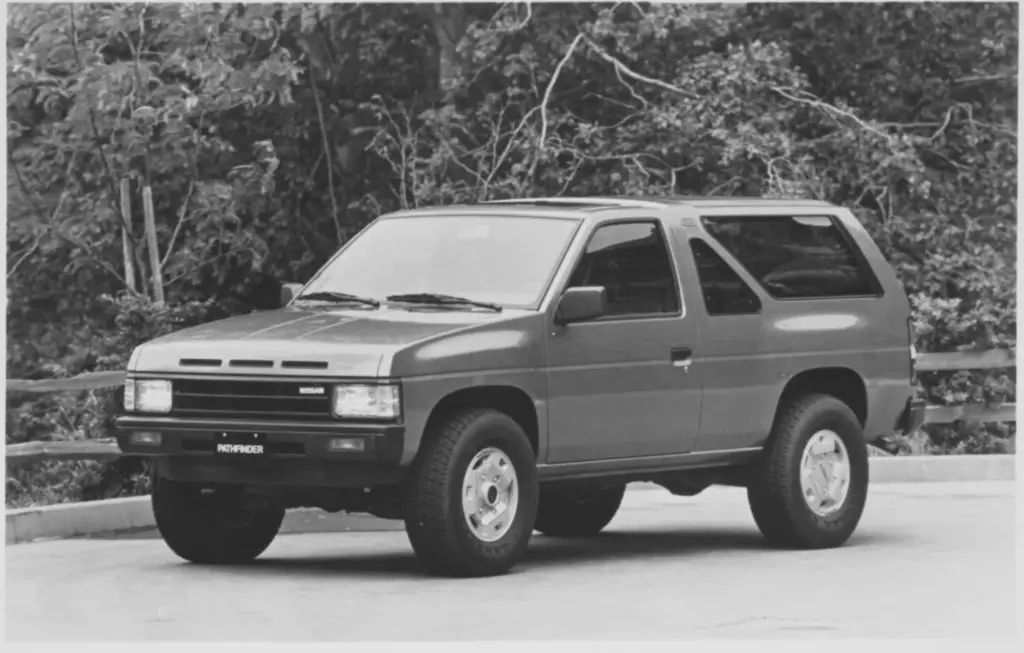 1987 Nissan Pathfinder 1 Motor16