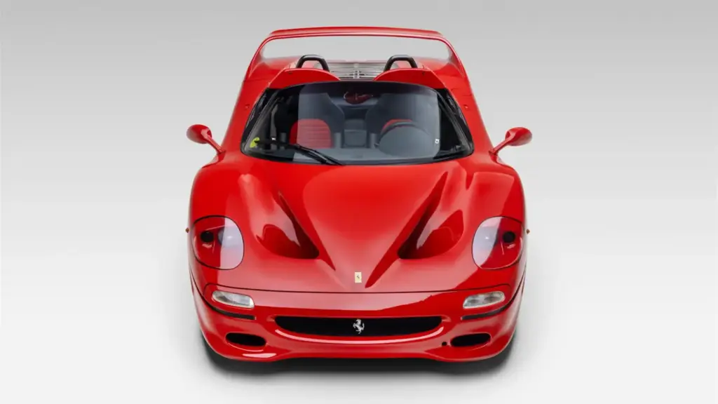 ¿Quieres estrenar un Ferrari F50? Este tiene 170 kilómetros, pero no será barato 10 Motor16 1997 ferrari f50 106 millas broad arrow 13 Motor16