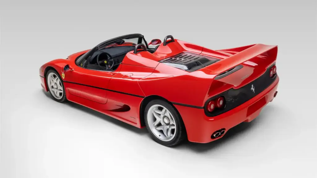 ¿Quieres estrenar un Ferrari F50? Este tiene 170 kilómetros, pero no será barato 16 Motor16 1997 ferrari f50 106 millas broad arrow 14 Motor16