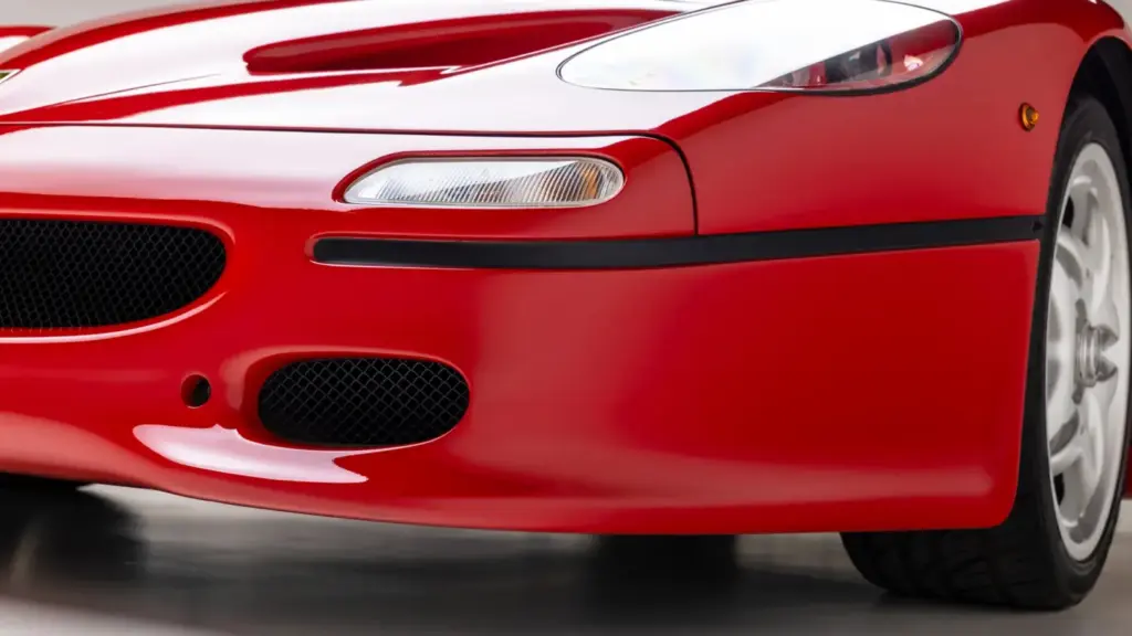 ¿Quieres estrenar un Ferrari F50? Este tiene 170 kilómetros, pero no será barato 25 Motor16 1997 ferrari f50 106 millas broad arrow 24 Motor16