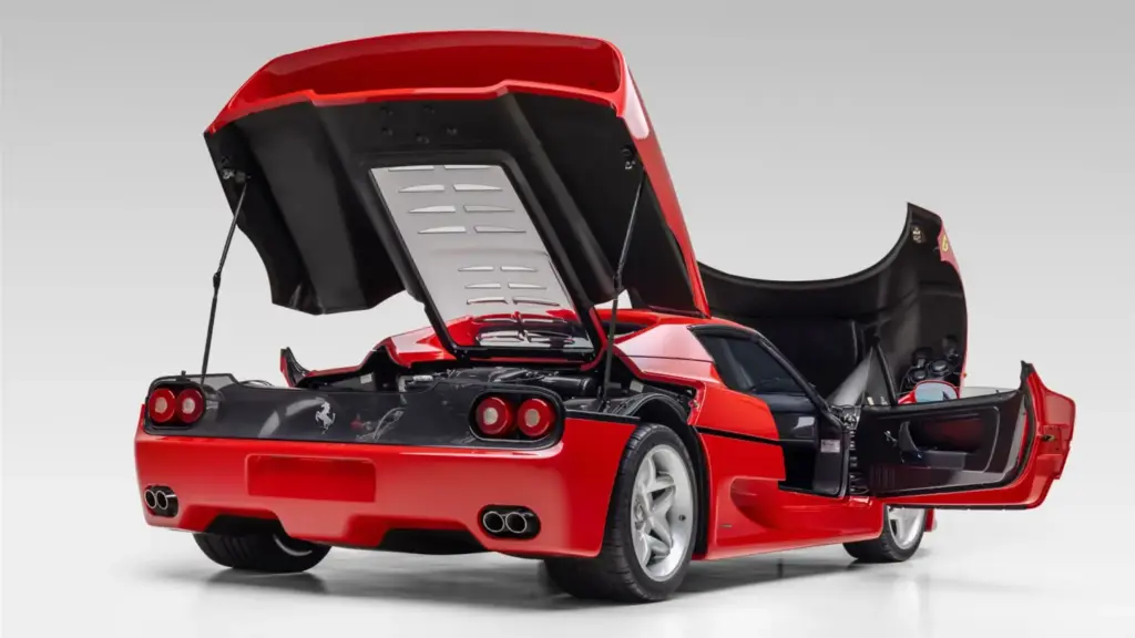 ¿Quieres estrenar un Ferrari F50? Este tiene 170 kilómetros, pero no será barato 23 Motor16 1997 ferrari f50 106 millas broad arrow 46 Motor16