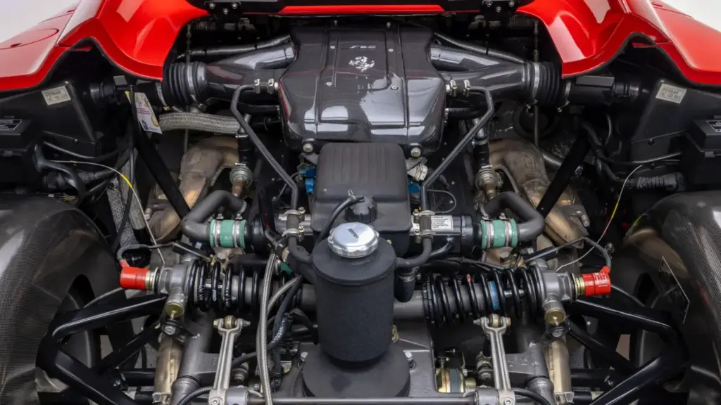 ¿Quieres estrenar un Ferrari F50? Este tiene 170 kilómetros, pero no será barato 2 Motor16 1997 Ferrari F50 106 millas. Imagen motor.
