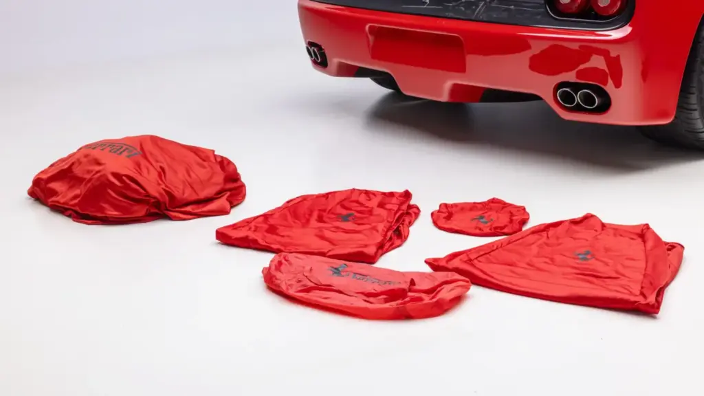 ¿Quieres estrenar un Ferrari F50? Este tiene 170 kilómetros, pero no será barato 60 Motor16 1997 ferrari f50 106 millas broad arrow 54 Motor16