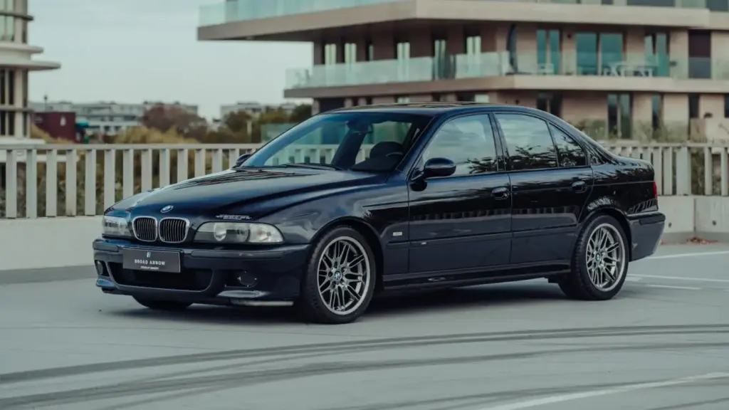 Este BMW M5 parece normal, pero esconde el motor W10 soñado por Piëch para un deportivo nonato de Volkswagen 5 Motor16 2005 BMW M5 W10 VW Prototipo 1 Motor16