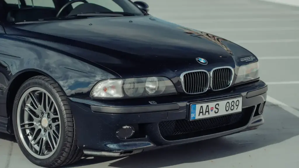 Este BMW M5 parece normal, pero esconde el motor W10 soñado por Piëch para un deportivo nonato de Volkswagen 14 Motor16 2005 BMW M5 W10 VW Prototipo 13 Motor16