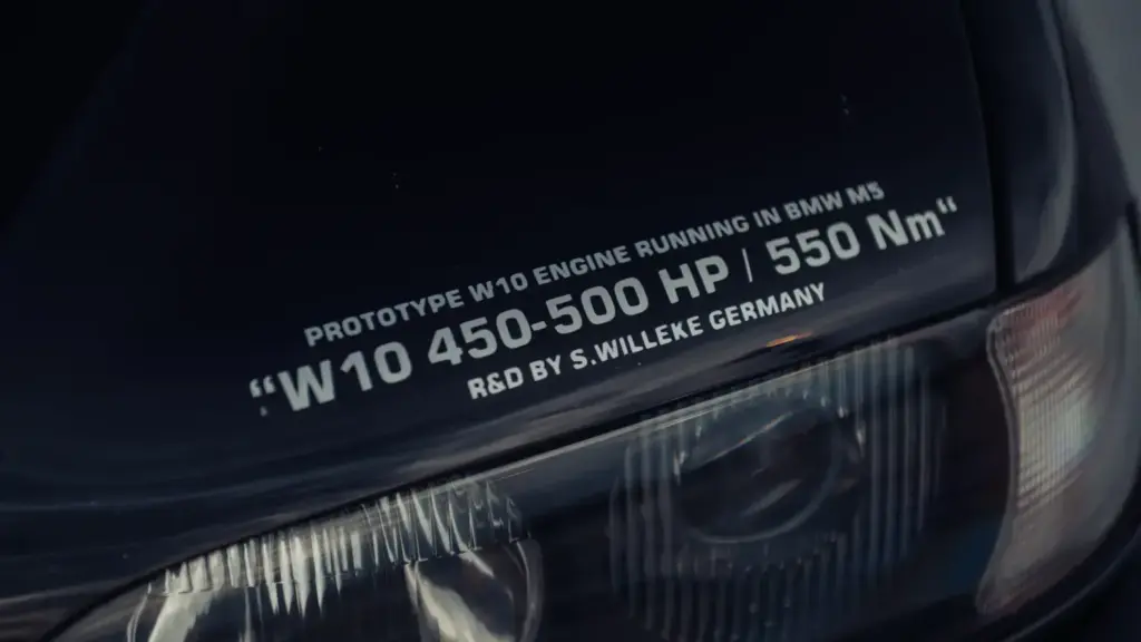 Este BMW M5 parece normal, pero esconde el motor W10 soñado por Piëch para un deportivo nonato de Volkswagen 16 Motor16 2005 BMW M5 W10 VW Prototipo 14 Motor16