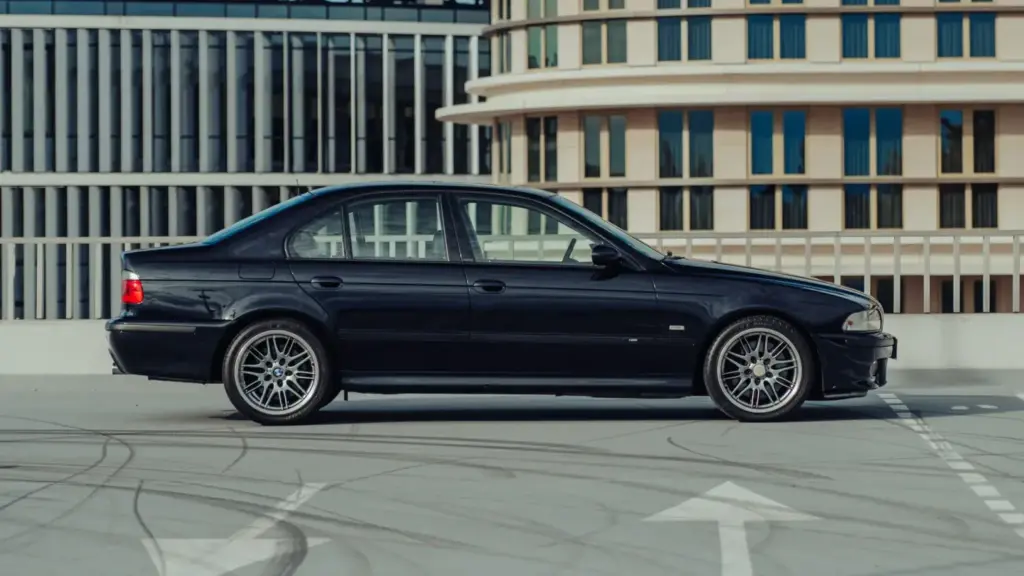 Este BMW M5 parece normal, pero esconde el motor W10 soñado por Piëch para un deportivo nonato de Volkswagen 10 Motor16 2005 BMW M5 W10 VW Prototipo 16 Motor16