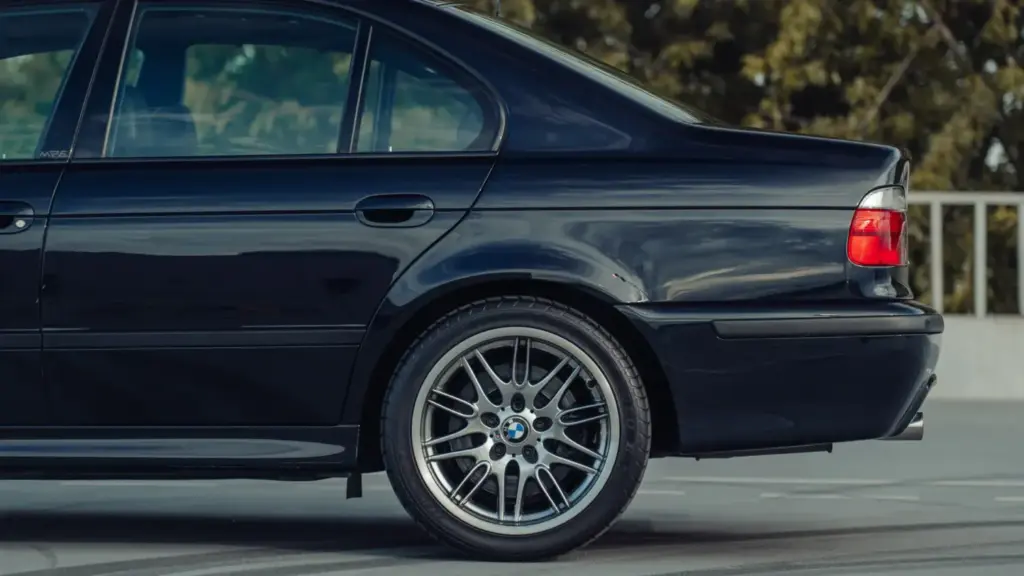 Este BMW M5 parece normal, pero esconde el motor W10 soñado por Piëch para un deportivo nonato de Volkswagen 18 Motor16 2005 BMW M5 W10 VW Prototipo 18 Motor16