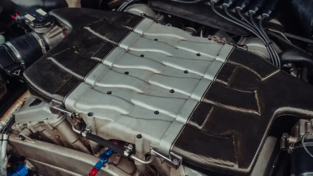 Este BMW M5 parece normal, pero esconde el motor W10 soñado por Piëch para un deportivo nonato de Volkswagen 36 Motor16 2005 BMW M5 W10 VW Prototipo 32 Motor16