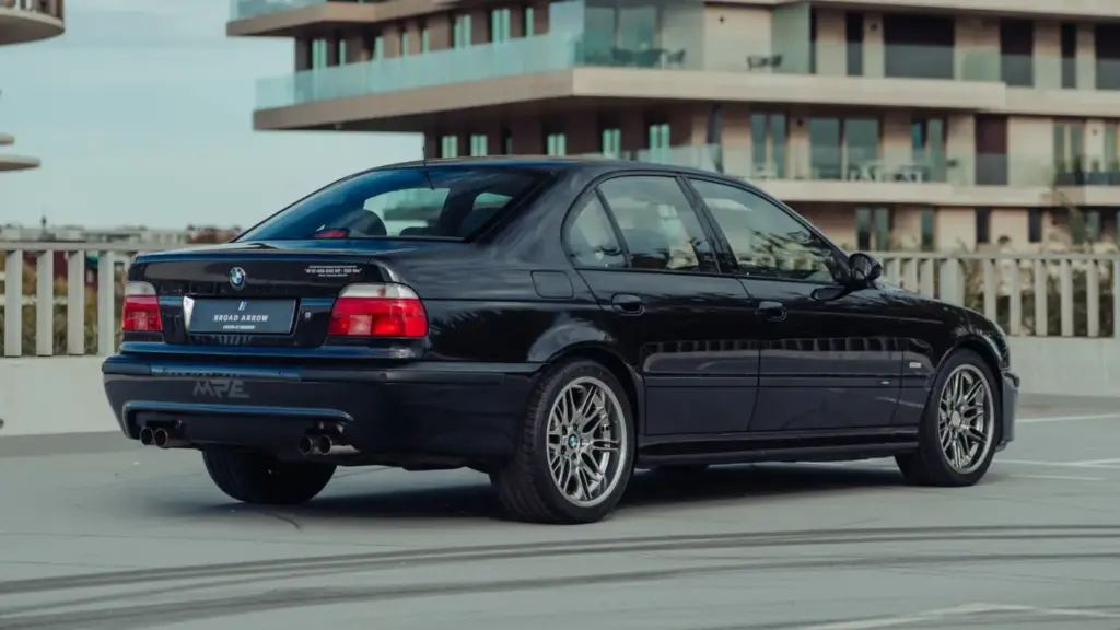 Este BMW M5 parece normal, pero esconde el motor W10 soñado por Piëch para un deportivo nonato de Volkswagen 11 Motor16 2005 BMW M5 W10 VW Prototipo 5 Motor16