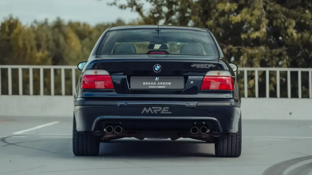 Este BMW M5 parece normal, pero esconde el motor W10 soñado por Piëch para un deportivo nonato de Volkswagen 13 Motor16 2005 BMW M5 W10 VW Prototipo 8 Motor16