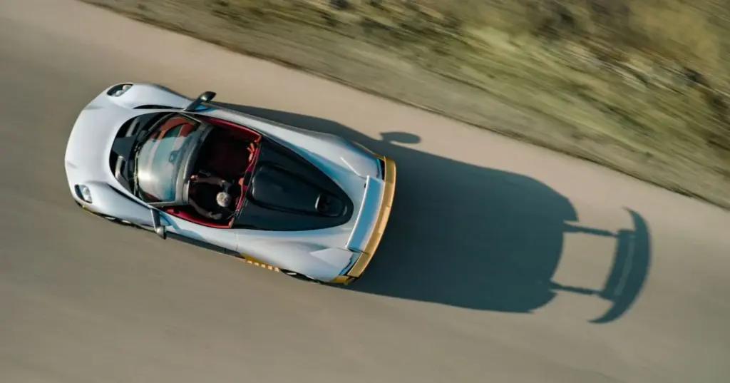 Aston Martin Valhalla Spider: 1.079 CV para disfrutar de la emoción con el cielo por techo 14 Motor16 2026 Aston Martin Valhalla Spider 10 Motor16