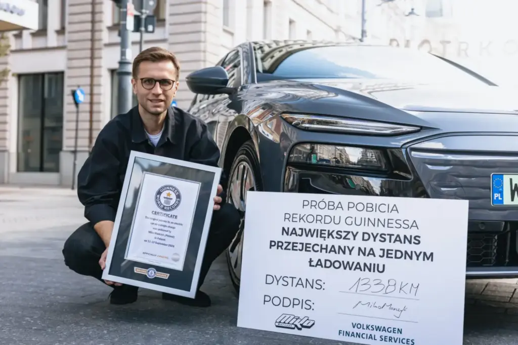 Audi pulveriza el récord de autonomía eléctrica: más de 1.300 kilómetros con una carga para dejar en la cuneta a Tesla y Lucid 7 Motor16 2026 Audi A6 e tron record autonomia 3 Motor16