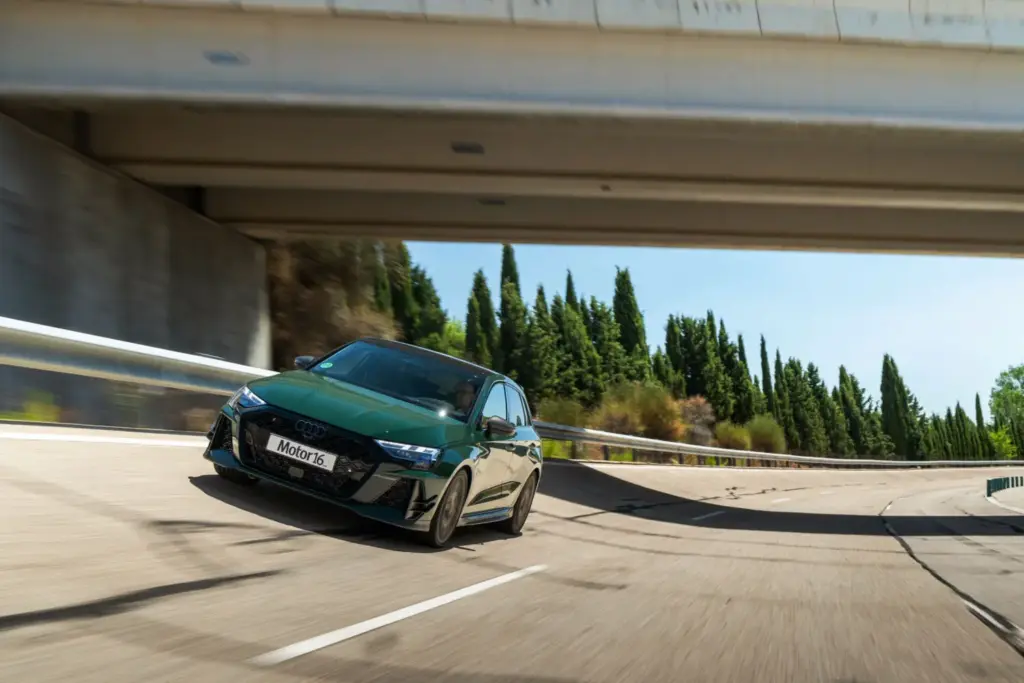 Prueba del Audi RS 3 competition limited: ¡Tócala otra vez, Audi! 10 Motor16 2026 Audi RS 3 competition limited prueba 41 Motor16