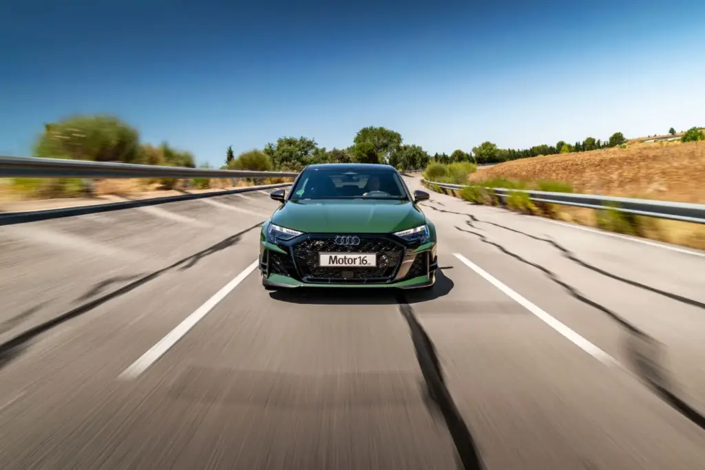 Prueba del Audi RS 3 competition limited: ¡Tócala otra vez, Audi! 9 Motor16 2026 Audi RS 3 competition limited prueba 43 Motor16