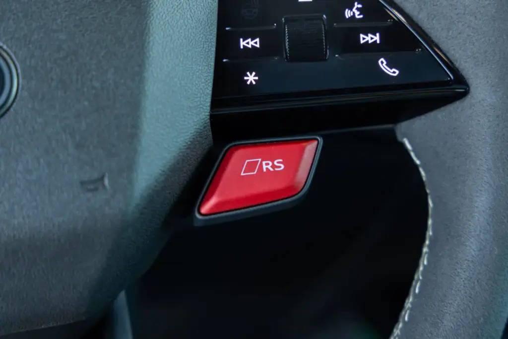 Prueba del Audi RS 3 competition limited: ¡Tócala otra vez, Audi! 35 Motor16 2026 Audi RS 3 competition limited prueba 8 Motor16