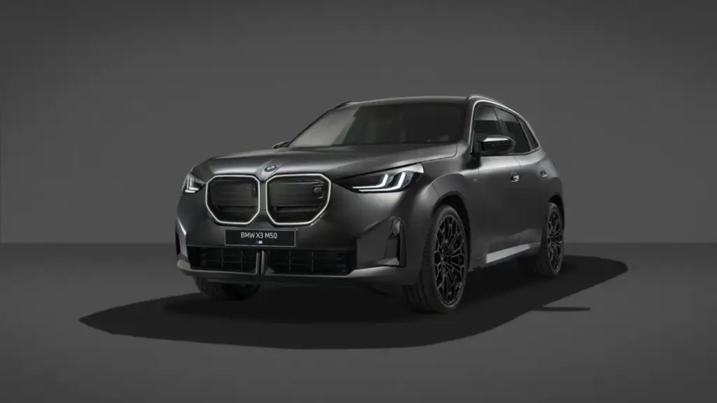 BMW viste de negro la antesala al futuro X3 M con este exclusivo Black Package 1 Motor16 2026 BMW X3 M50 xDrive Black Package. Imagen delantera.