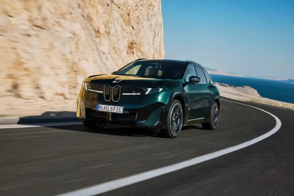 BMW iX3 M60 xDrive: 612 CV para el SUV más M de los menos M 15 Motor16 2026 BMW iX3 M60 xDrive 11 Motor16