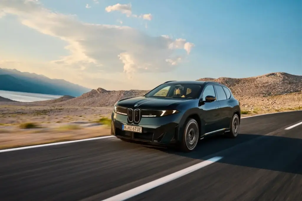 BMW iX3 M60 xDrive: 612 CV para el SUV más M de los menos M 28 Motor16 2026 BMW iX3 M60 xDrive 24 Motor16