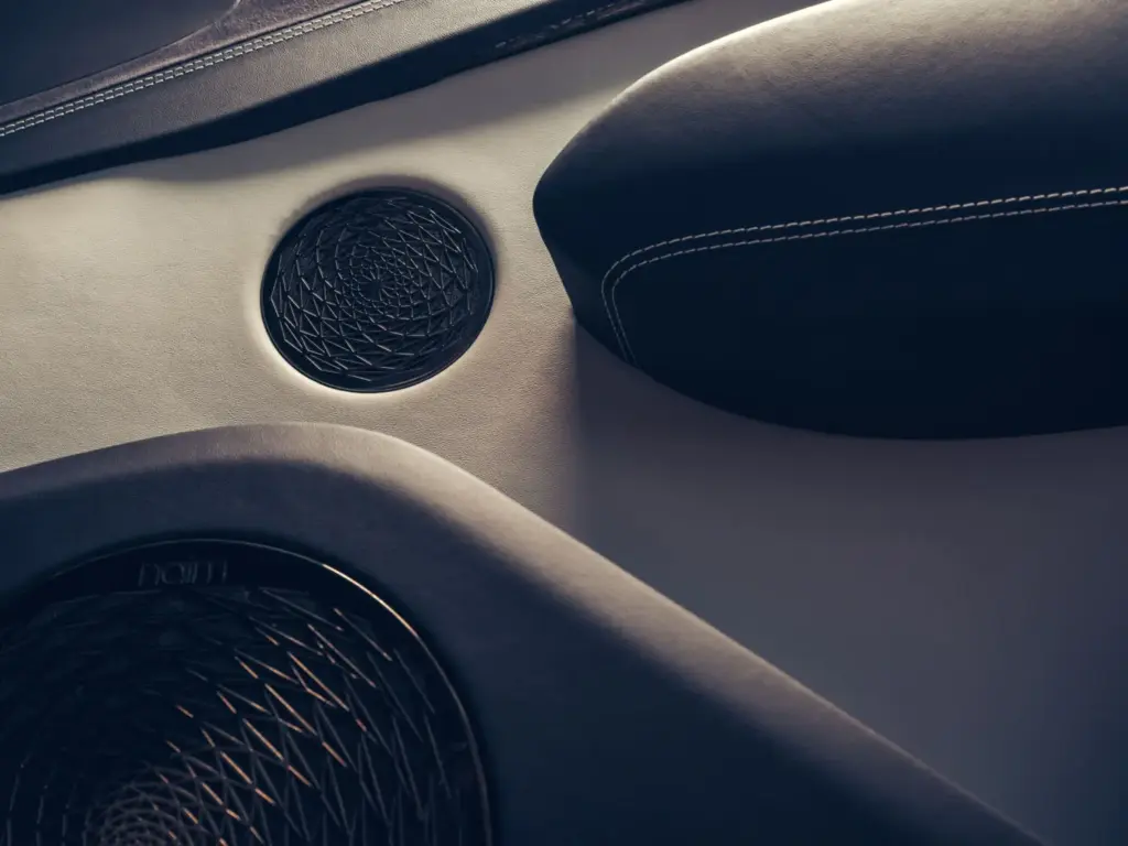 2026 Bentley Torcal First Edition 10 Motor16